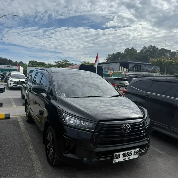 Toyota Innova Reborn armada Toba Brother Rentcar